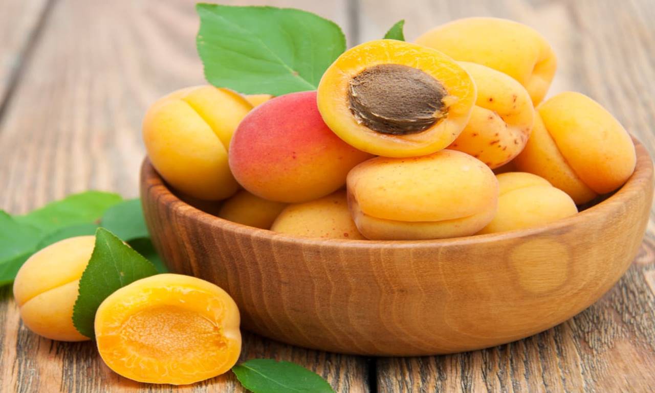 Secret Health Benefits of Apricots: What You Need to Know 4 Benefits of Apricots