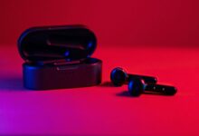 Top 8 Best Earbuds for Teaching Yoga Online 3 Best Earbuds for Teaching Yoga Online min